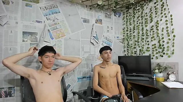 heyy_noah11 Adlı Modelin Web Kamerası Şovu