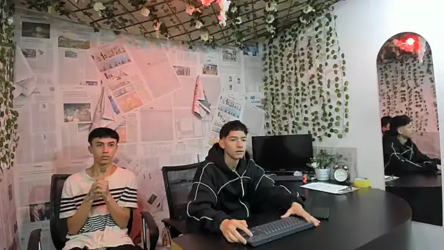 Вебкам-шоу heyy_noah11