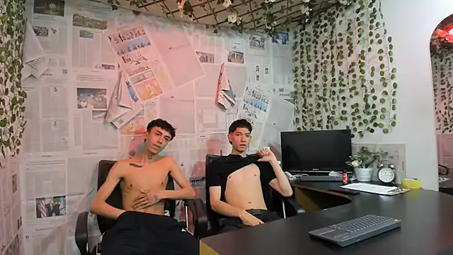 heyy_noah11 Adlı Modelin Web Kamerası Şovu