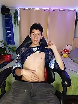 heyy_noah11 Adlı Modelin Web Kamerası Şovu