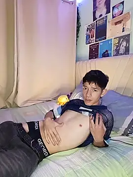 heyy_noah11のウェブカメラショー