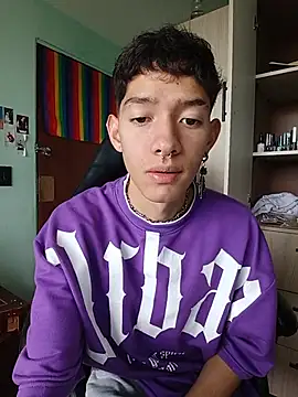 heyy_noah11 Adlı Modelin Web Kamerası Şovu
