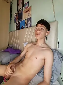 heyy_noah11 Show Webcam