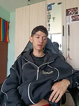 Show de heyy_noah11 na webcam
