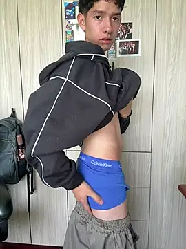 heyy_noah11 – webcam-show