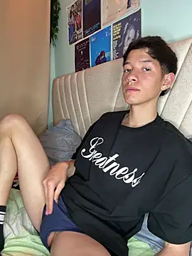 heyy_noah11のウェブカメラショー