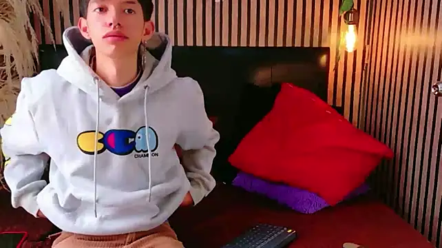 heyy_noah11 Webcam show