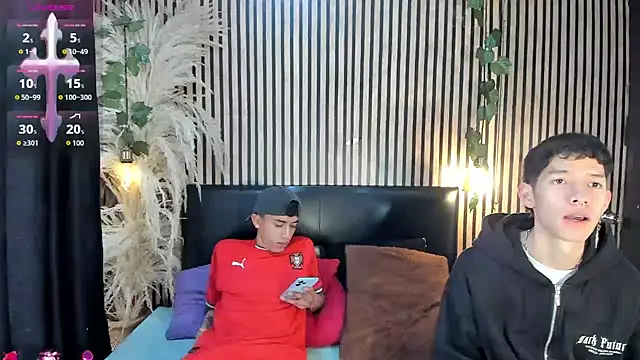 heyy_noah11's Webcam Show