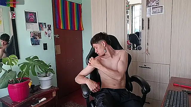 heyy_noah11 Pertunjukan Webcam