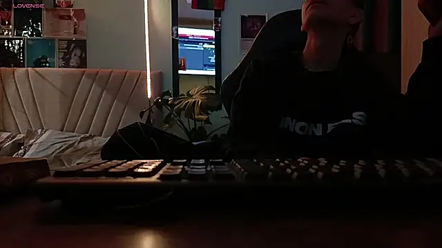 heyy_noah11 Webcam show