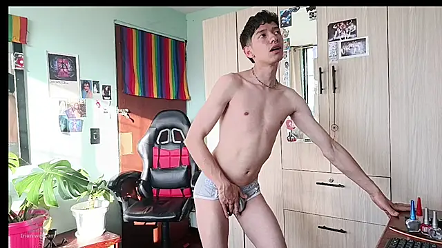 heyy_noah11 Шоу с уебкамера