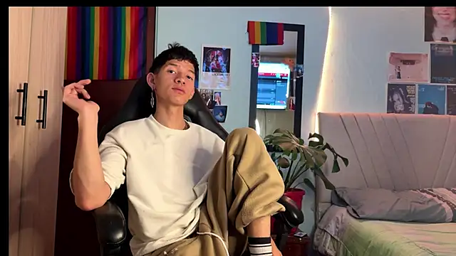 heyy_noah11 在線直播表演