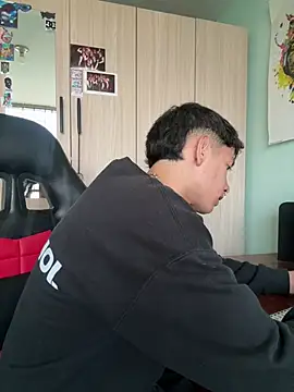 heyy_noah11 Pertunjukan Webcam