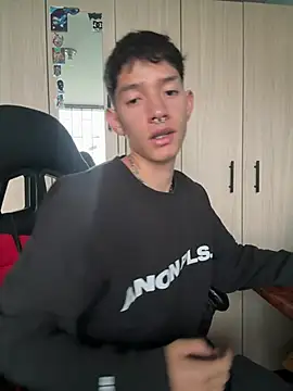 heyy_noah11のウェブカメラショー