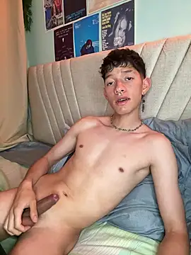 heyy_noah11 Webcamshow