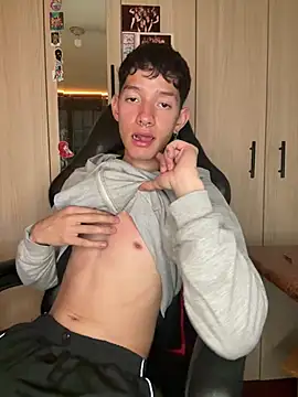 عرض كام heyy_noah11
