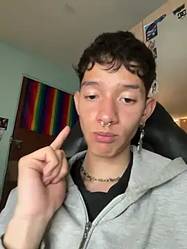 عرض كام heyy_noah11