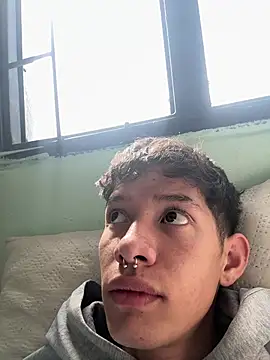 heyy_noah11のウェブカメラショー