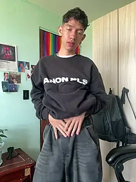 heyy_noah11 Шоу с уебкамера