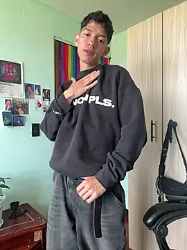 heyy_noah11 在線直播表演