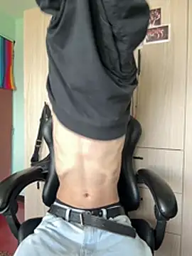 heyy_noah11 Show Webcam