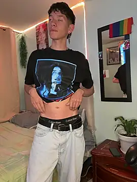heyy_noah11's Webcam Show