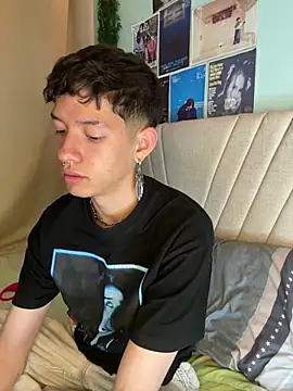 heyy_noah11のウェブカメラショー