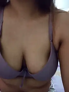 Tanha18n Live XXX chat