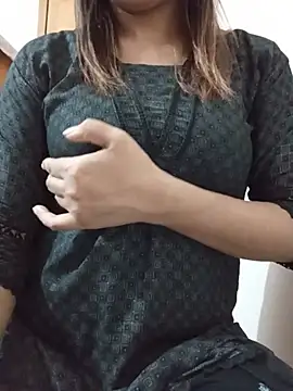 Tanha18 即時 XXX 聊天