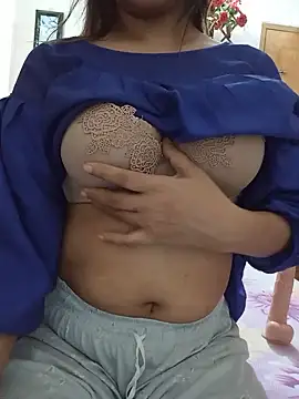 Tanha18 Adlı Modelin Canlı XXX Sohbeti