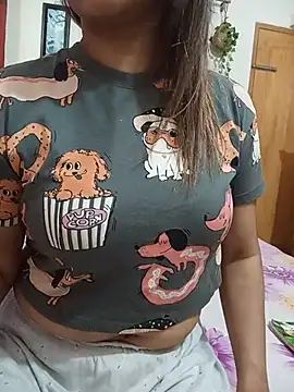 Chat XXX ao vivo de Tanha18