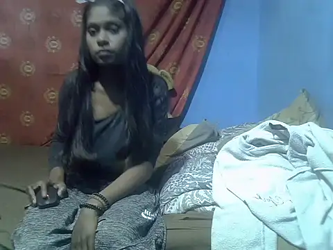 Pokazy przed kamerką – Indiansmiley01