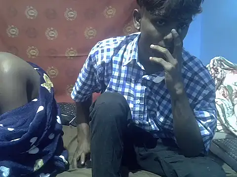 Indiansmiley01's Live XXX Chat