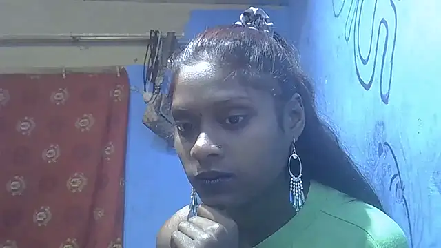 Indiansmiley01 Show in webcam