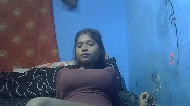Chat +18 de Indiansmiley01 ao vivo