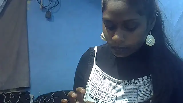 Indiansmiley01 Adlı Modelin Canlı XXX Sohbeti