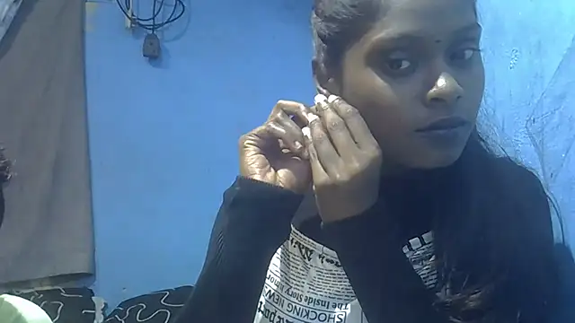 Indiansmiley01 live XXX chat