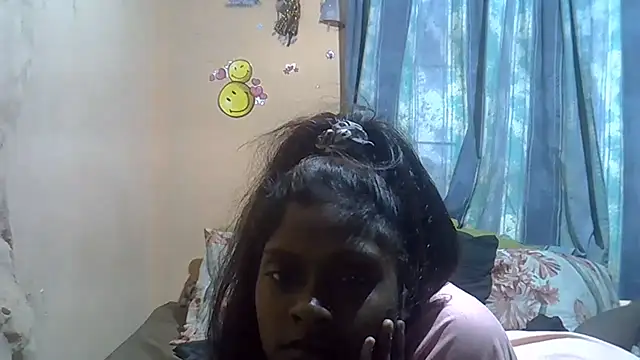 Indiansmiley01 – Naživo XXX chat
