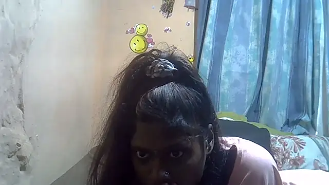 Indiansmiley01: онлайн-секс-чат