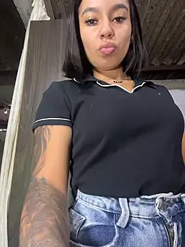 Czat XXX na żywo – AlyssaRay