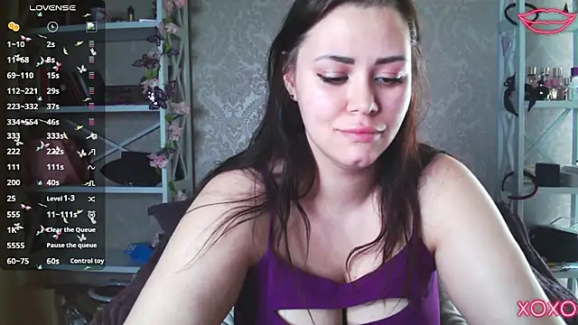 kiksee_ Chat XXX in diretta