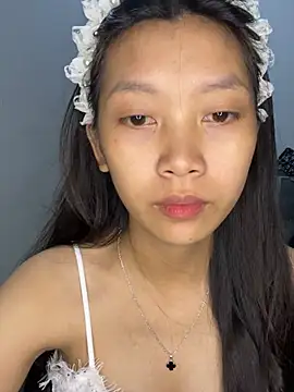 linh-lan1 网络视讯表演