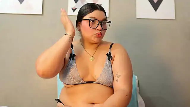 Webkamerová show chubbykinkyygirl