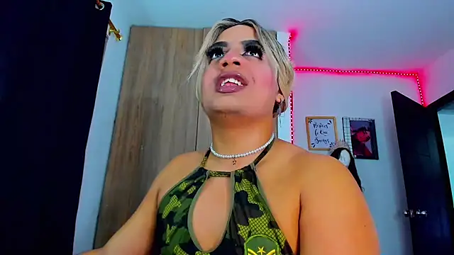 Amber_bigdick22 웹캠 쇼