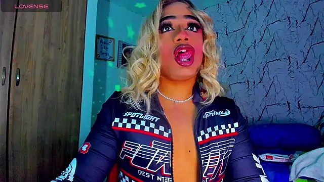 Amber_bigdick22n Webbikameraesitys