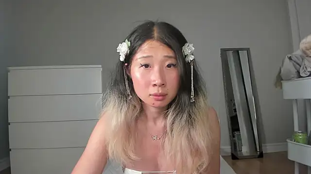Jiwooe Шоу с уебкамера