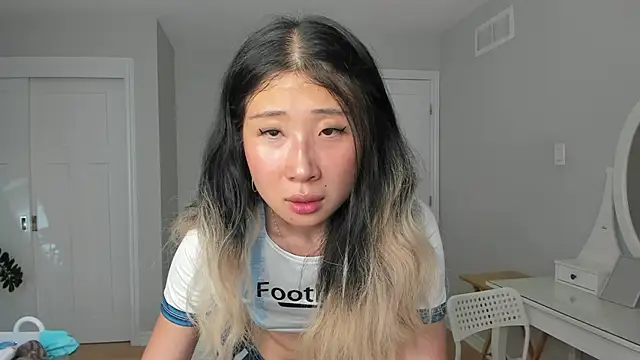 Jiwooe's Webcam Show