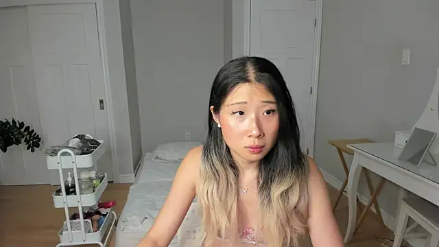 Jiwooe – live chatrum