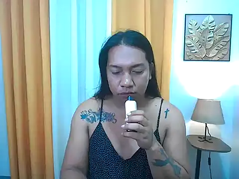 ellah_morenax 在線直播表演
