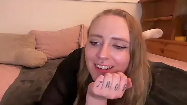 Pattyworld69's Webcam Show